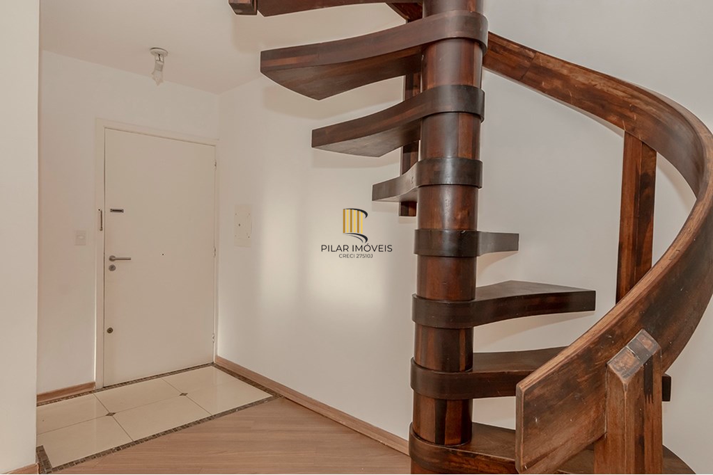 Cobertura 3 dormitórios no bairro Mont Serrat