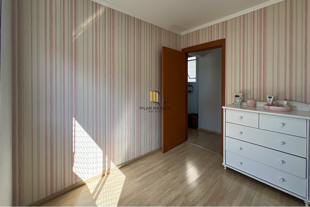 Apartamento 2 dormitórios no bairro Olaria