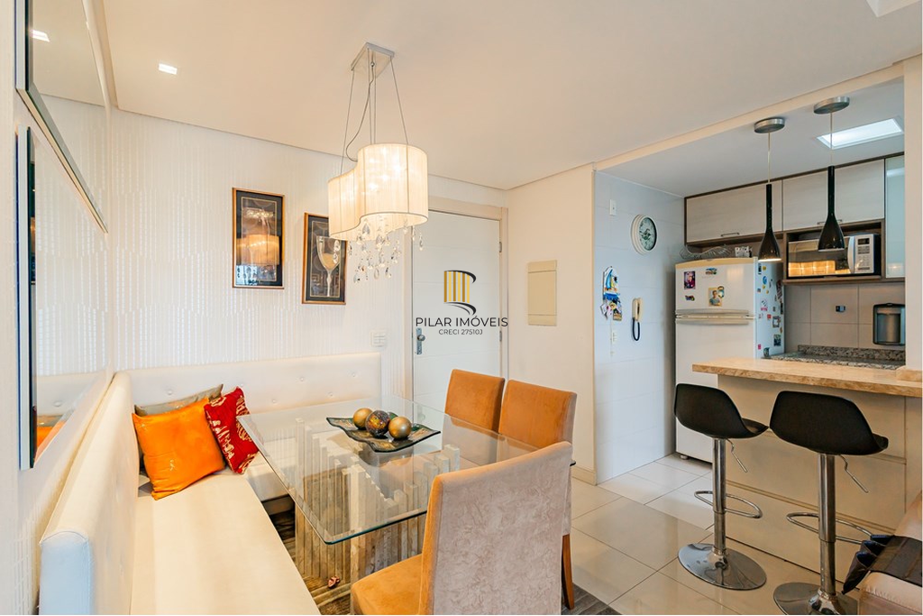 Apartamento 2 dormitórios no bairro Vila Ipiranga