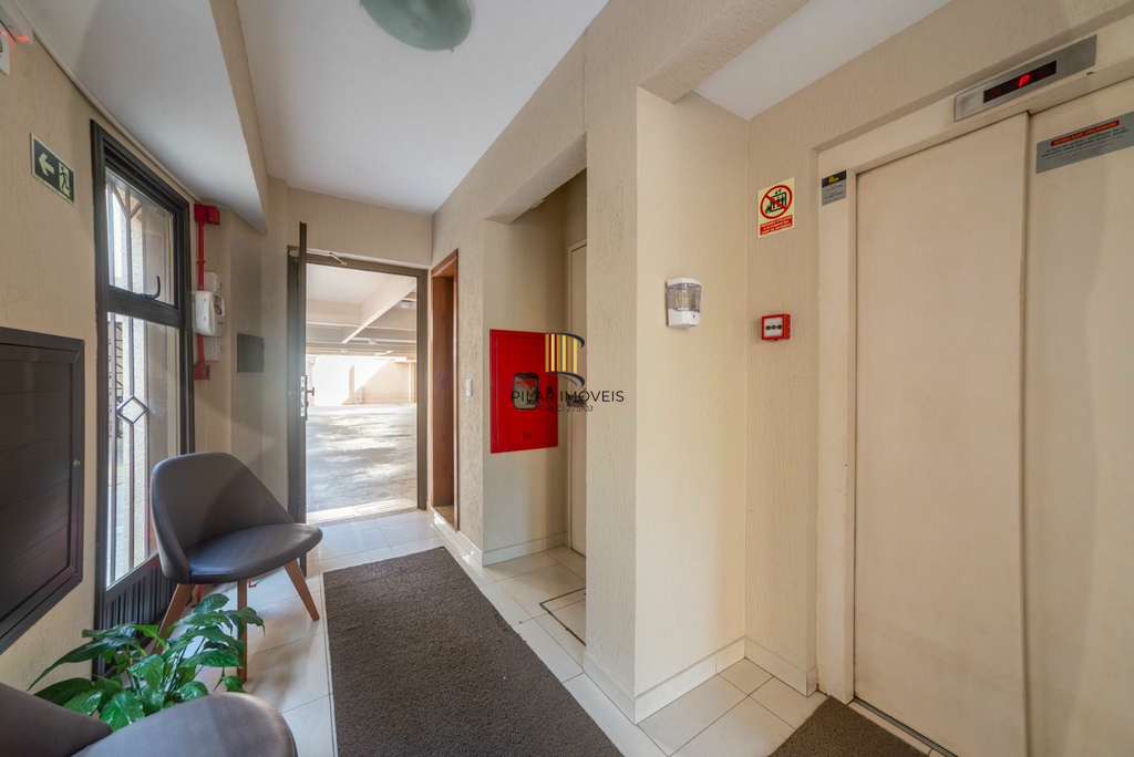 Apartamento 2 dormitórios no bairro Menino Deus