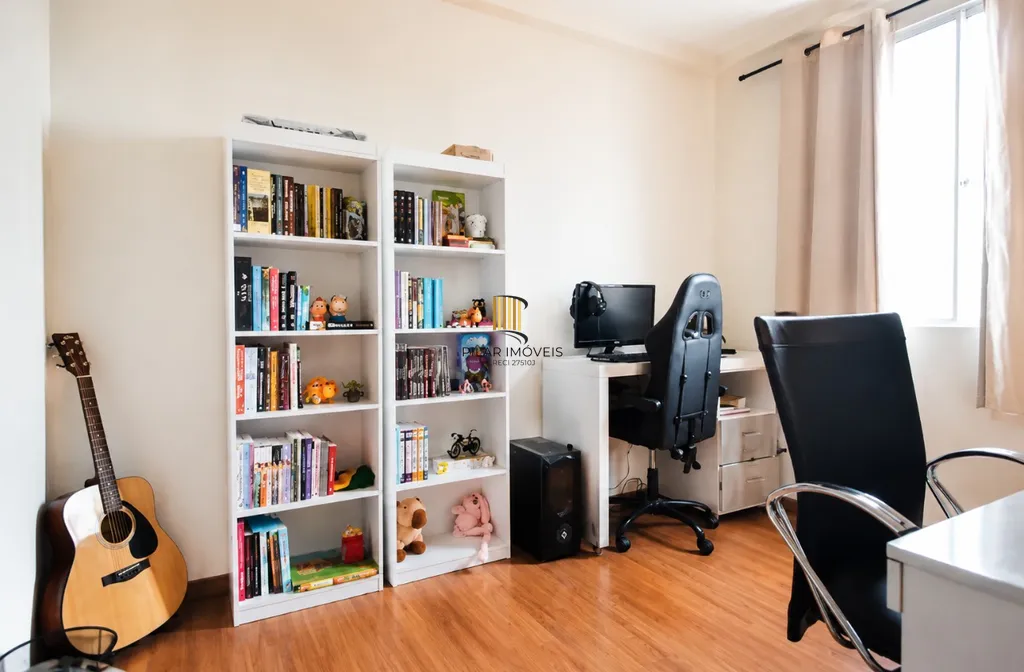 Apartamento 2 dormitórios no bairro Mário Quintana
