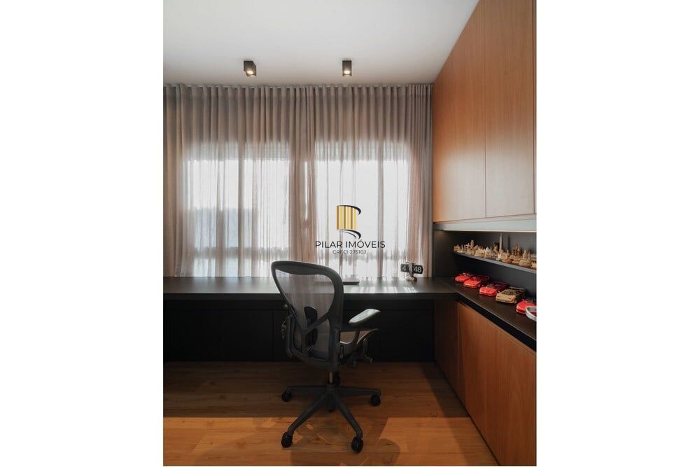 Apartamento 2 dormitórios no bairro Vila Ipiranga