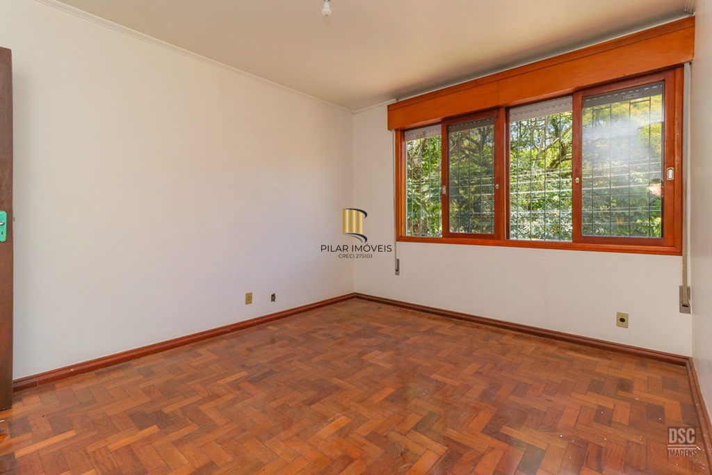 Casa 7 dormitórios no bairro Vila Ipiranga
