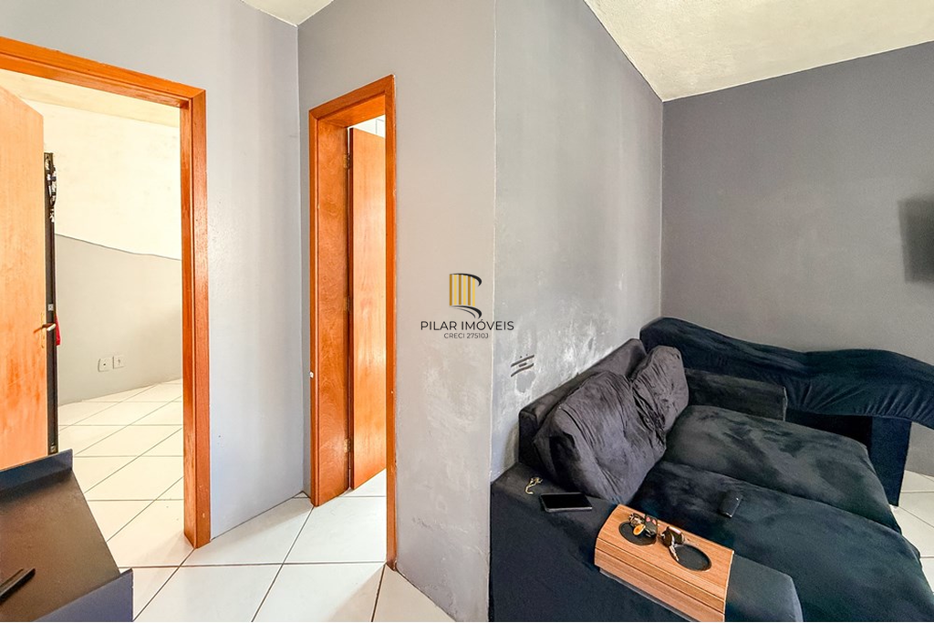 Casa de Condomínio 1 dormitório no bairro Olaria