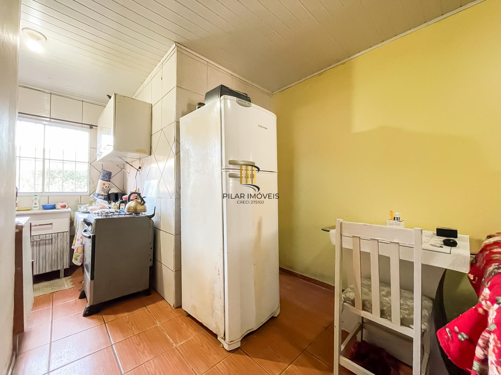 Casa 2 dormitórios no bairro Hípica
