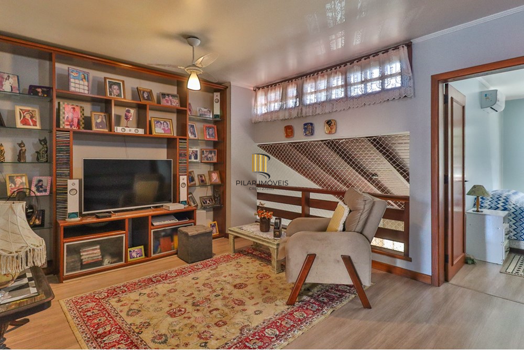 Casa 5 dormitórios no bairro Jardim Lindóia