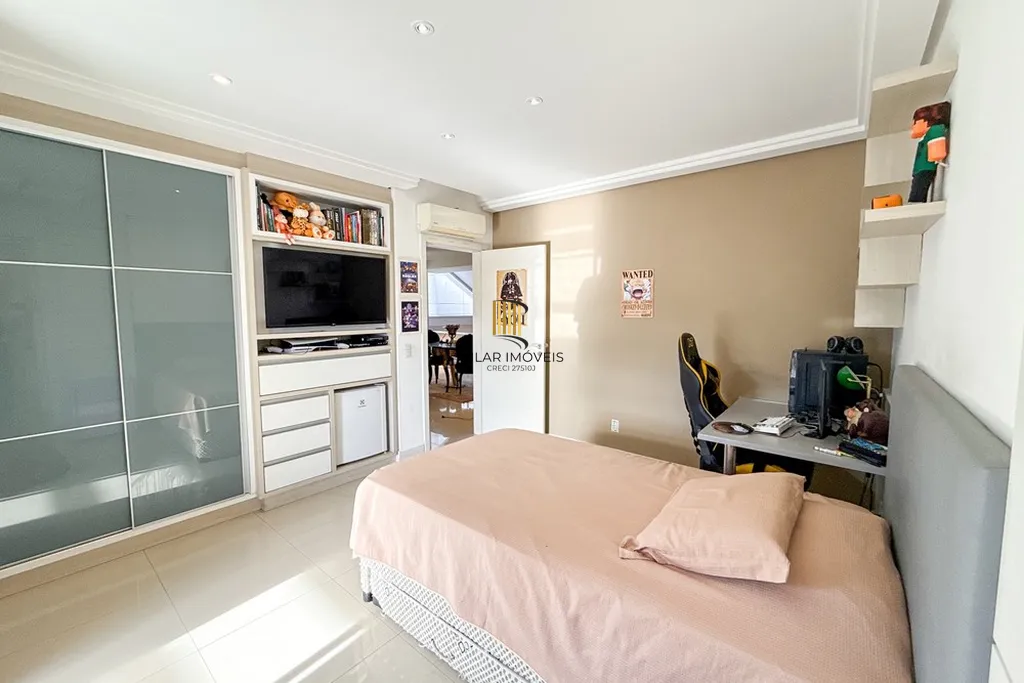 Casa 4 dormitórios no bairro Estância Velha