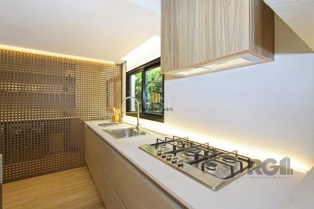 Apartamento 3 dormitórios no bairro Menino Deus