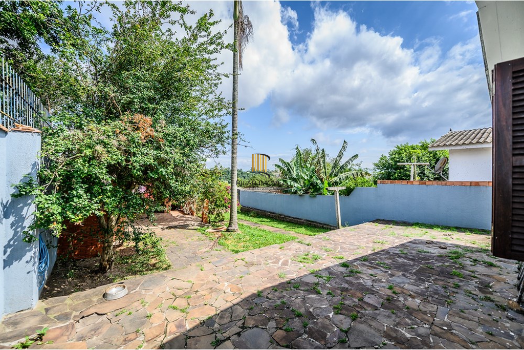 Casa 3 dormitórios no bairro Santa Tereza