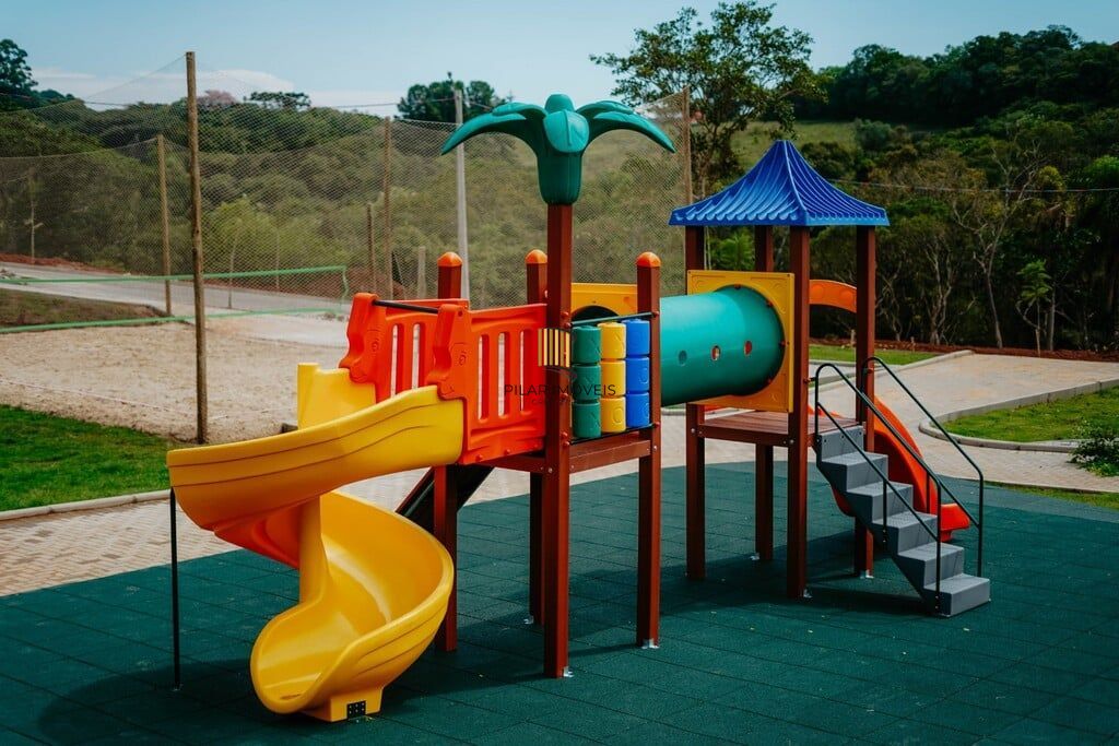 Terreno no bairro Querência