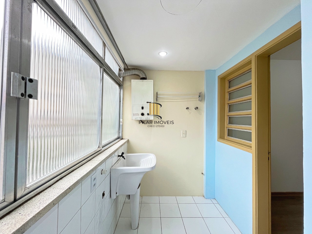 Apartamento 2 dormitórios no bairro Bom Fim