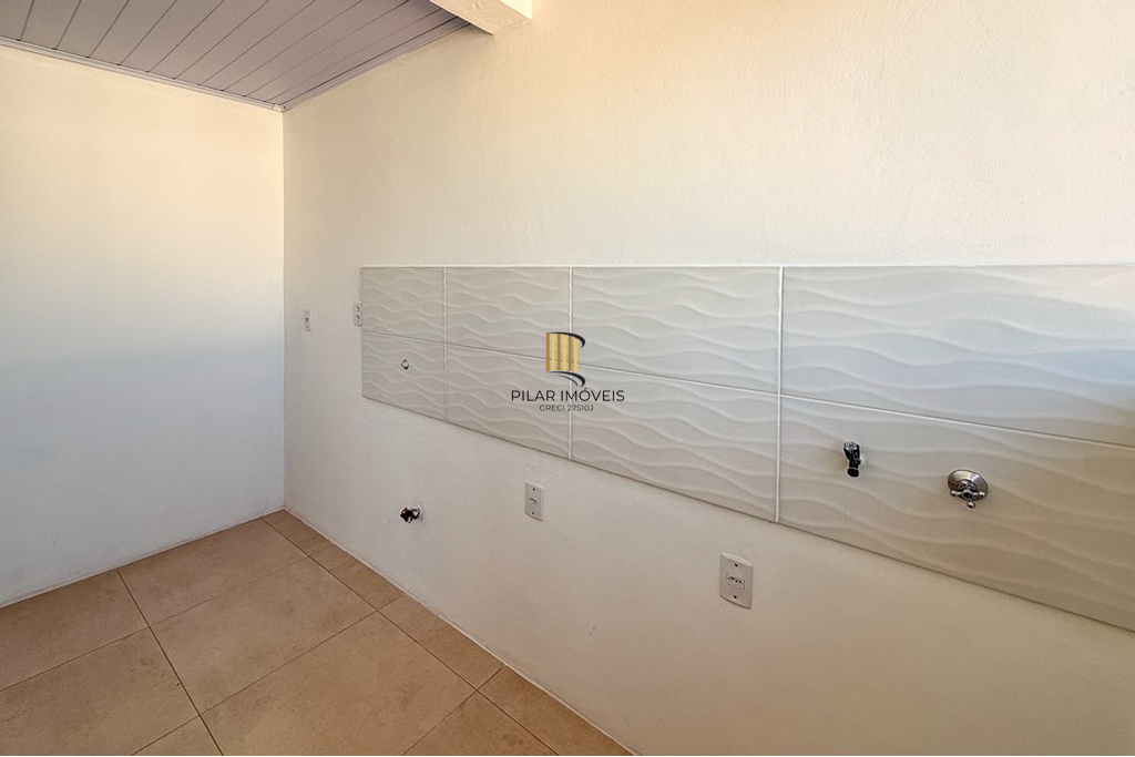 Apartamento 2 dormitórios no bairro Guajuviras