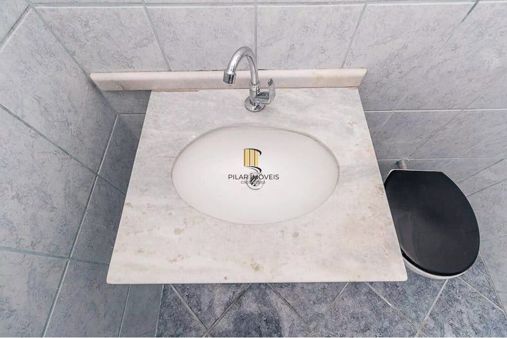Apartamento 2 dormitórios no bairro Vila Ipiranga