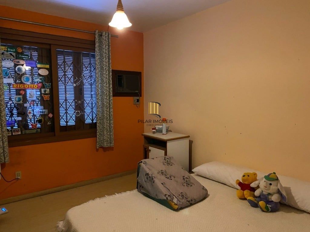 Casa 4 dormitórios no bairro Tristeza