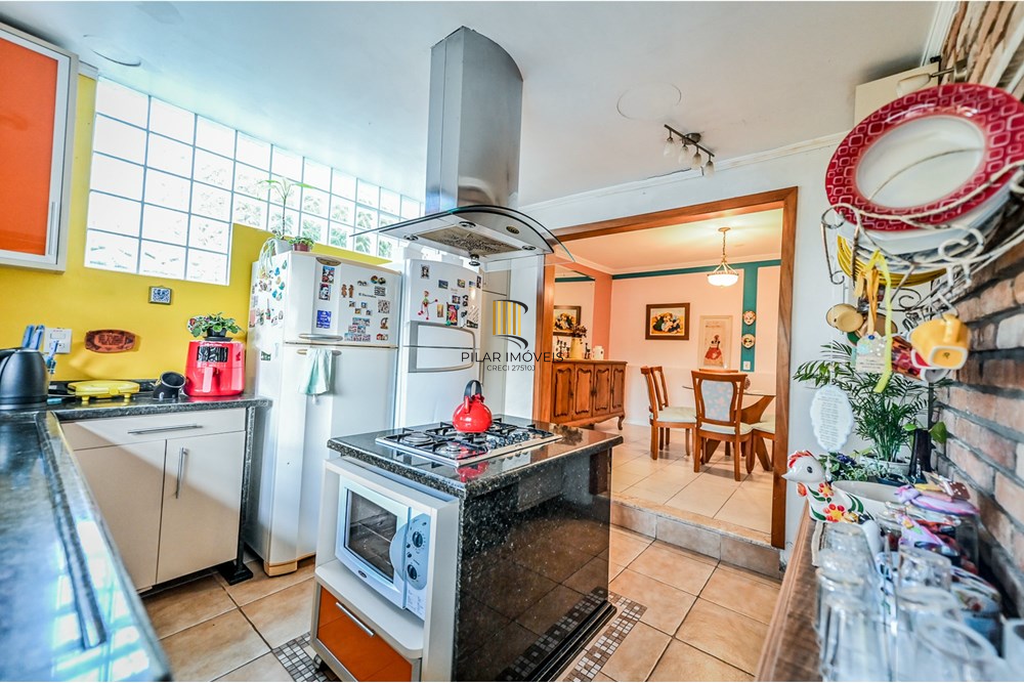 Casa de Condomínio 4 dormitórios no bairro Santa Tereza