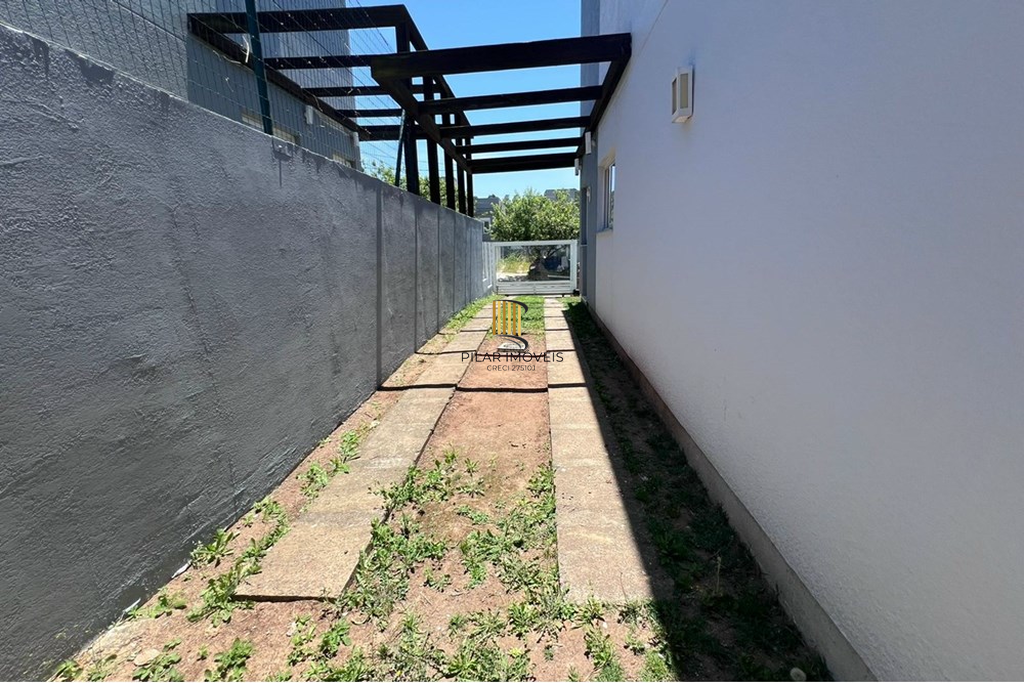 Casa 3 dormitórios no bairro Lomba do Pinheiro