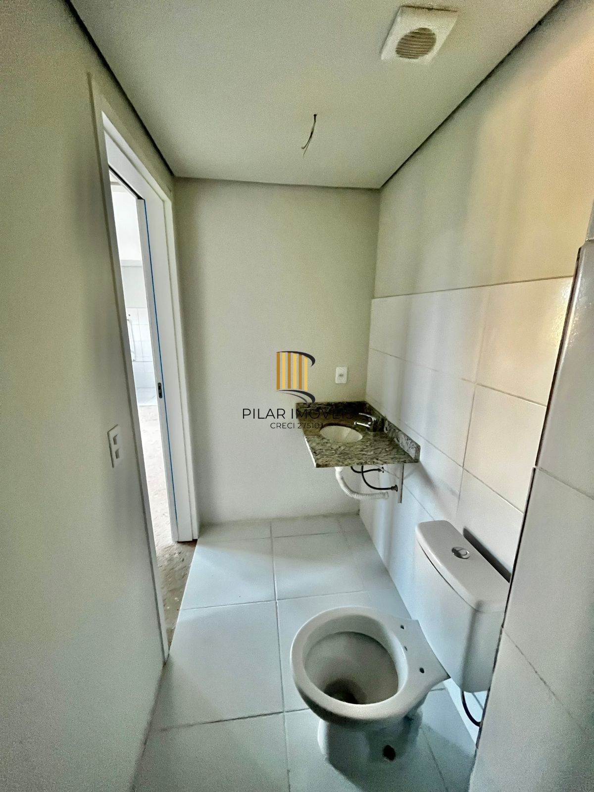 Apto 02 dorm com vaga, térreo, Pq Santa Fé, 50 m², aceita financiamento e FGTS