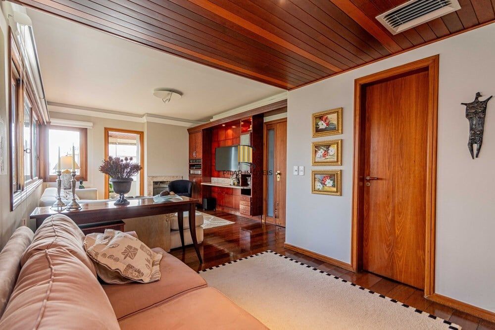 Apartamento 3 dormitórios no bairro Rio Branco