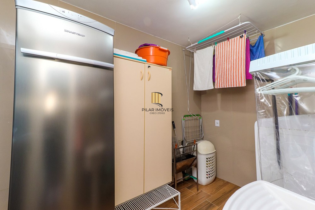 Casa 4 dormitórios no bairro Passo da Areia
