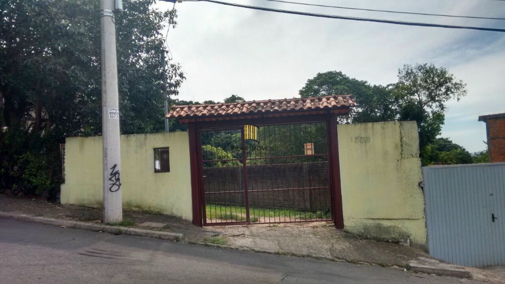 Casa 3 dormitórios no bairro Teresópolis