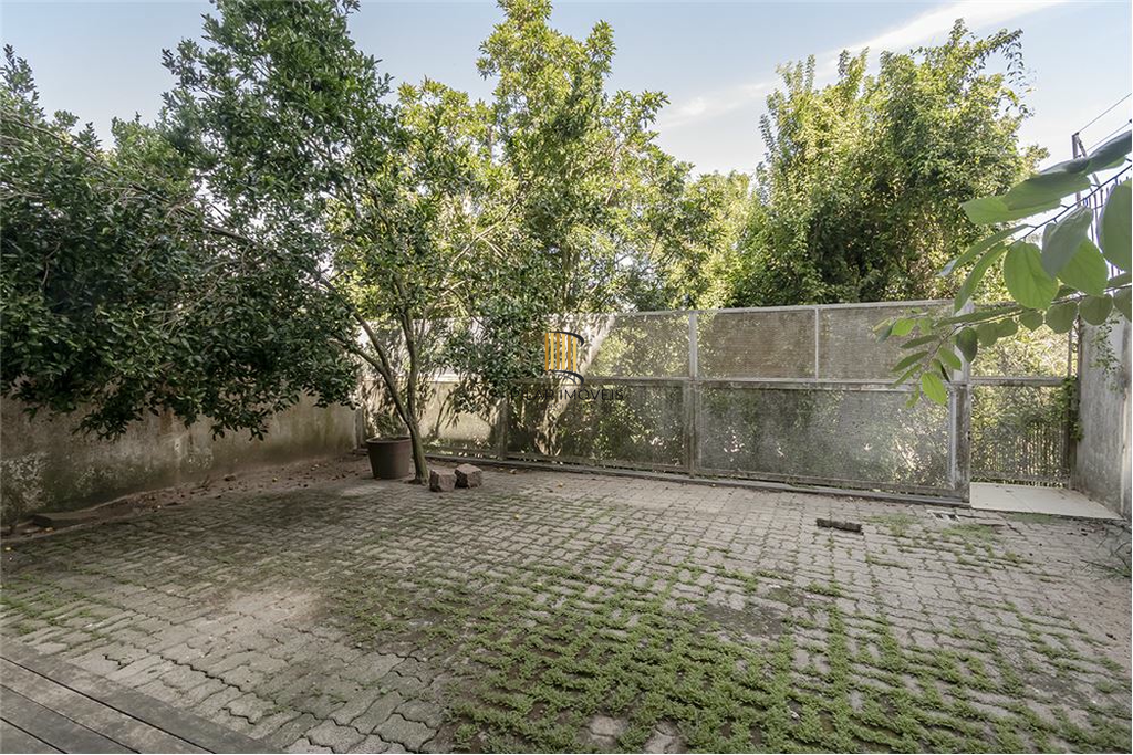 Casa 4 dormitórios no bairro Vila Assunção