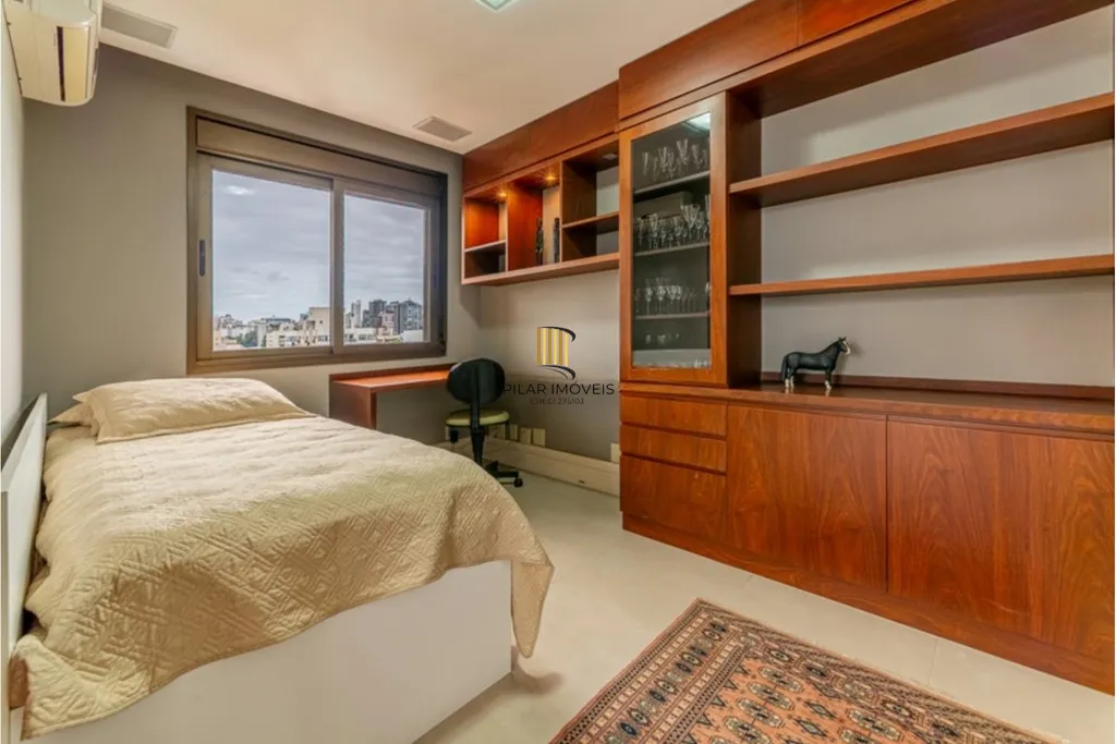 Apartamento 3 dormitórios no bairro Mont Serrat