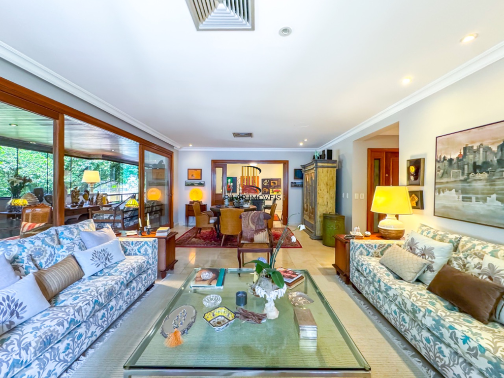 Apartamento 4 dormitórios no bairro Bela Vista