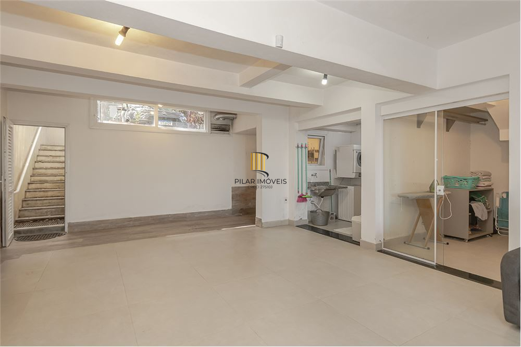Casa 4 dormitórios no bairro Vila Assunção