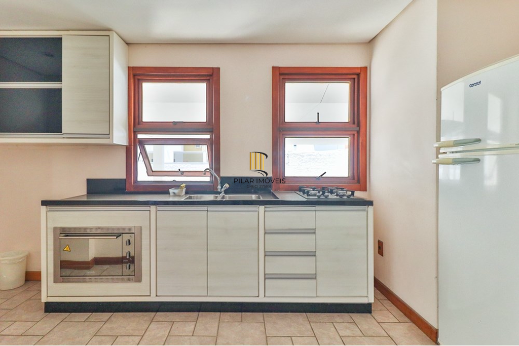 Cobertura 3 dormitórios no bairro Petrópolis