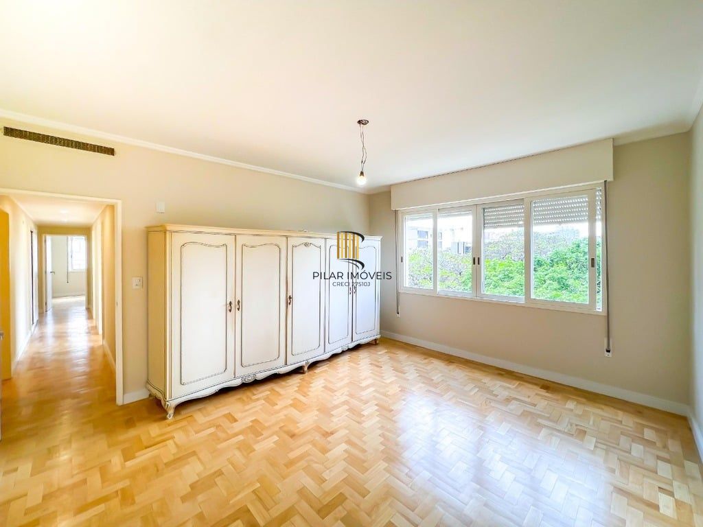 Apartamento 4 dormitórios no bairro Moinhos de Vento