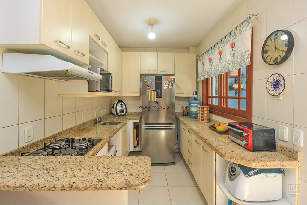Casa 3 dormitórios no bairro Ipanema