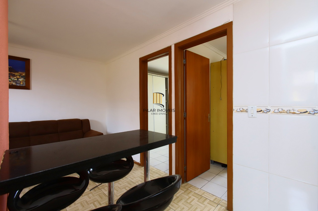 Apartamento 2 dormitórios no bairro Rubem Berta
