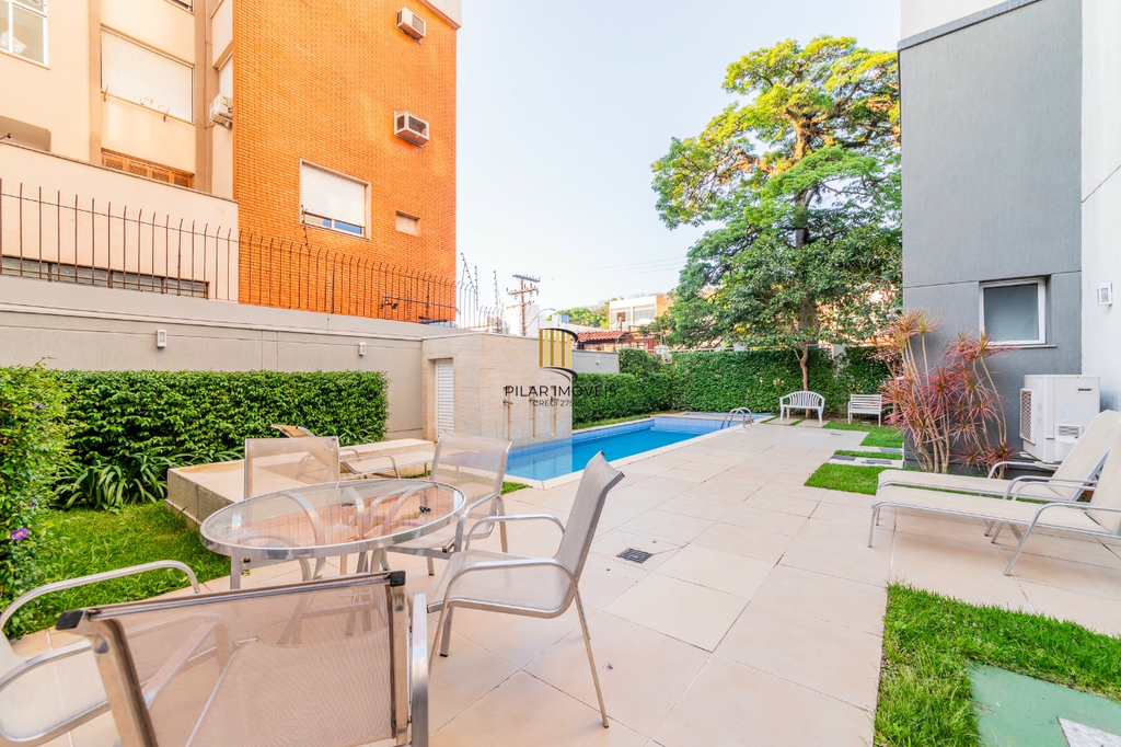 Apartamento 2 dormitórios no bairro Azenha