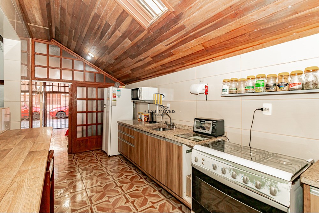 Casa de Condomínio 3 dormitórios no bairro Glória