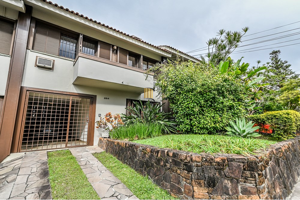 Casa de Condomínio 4 dormitórios no bairro Três Figueiras