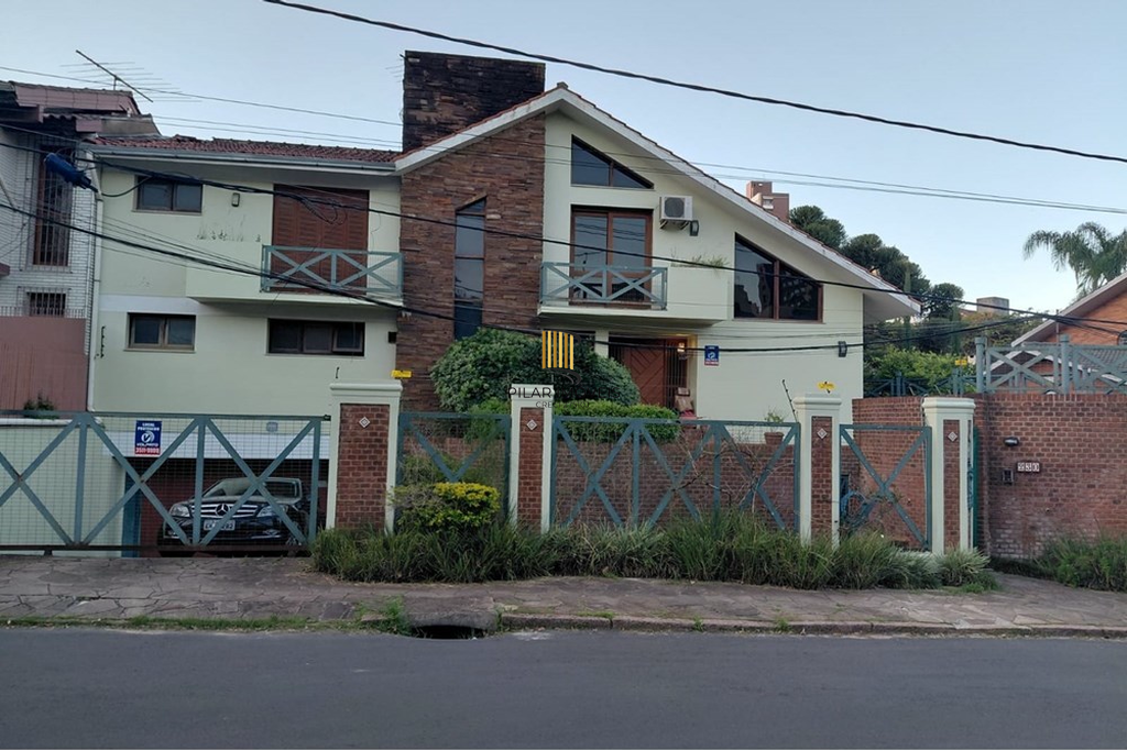 Casa 4 dormitórios no bairro Boa Vista - Pilar Imóveis