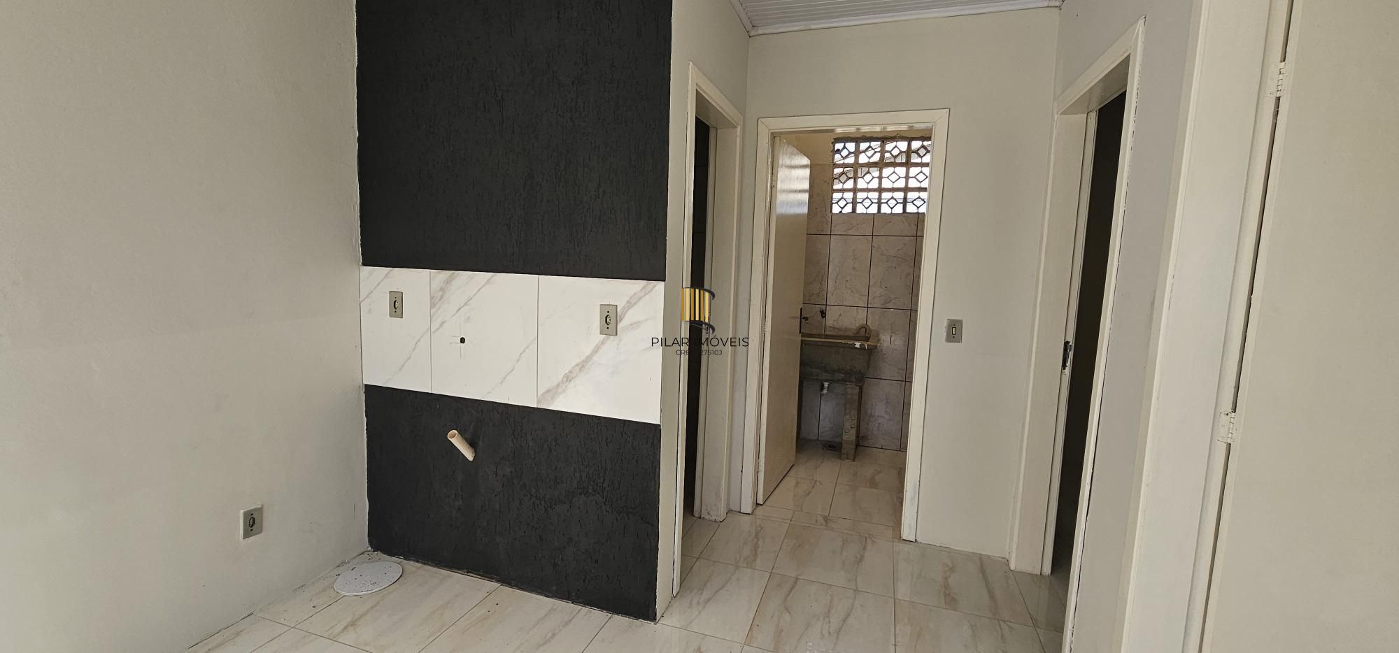 Casa com 02 dorm, vaga por convenção, 40 m², condomínio fechado, Alvorada