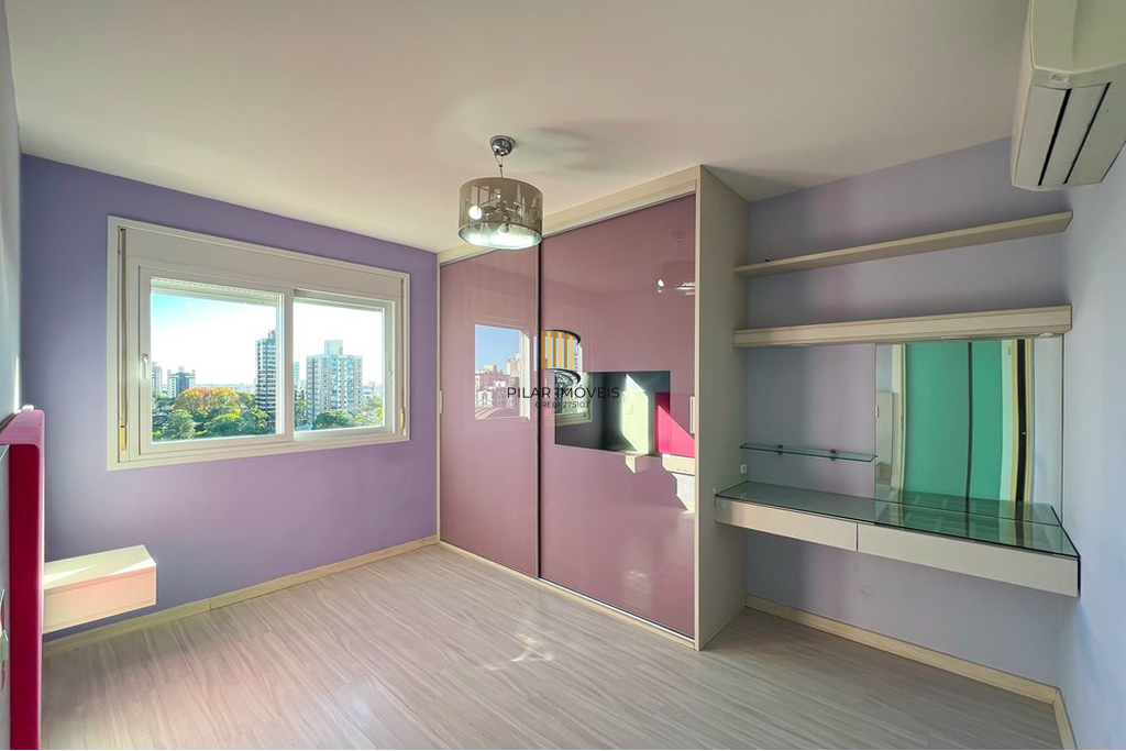 Apartamento 2 dormitórios no bairro Azenha