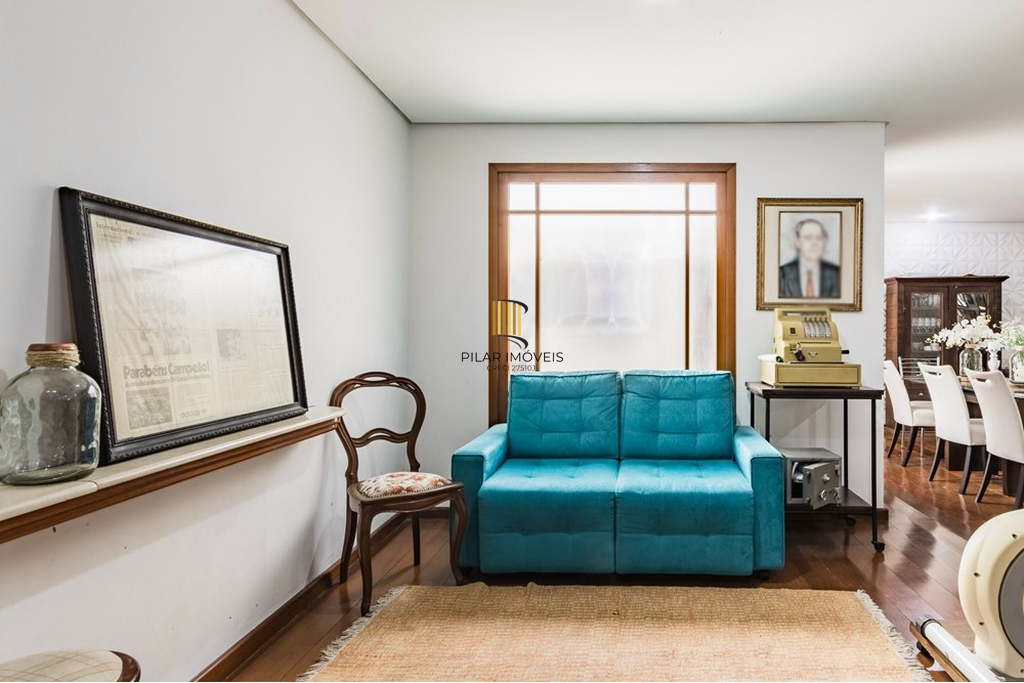 Casa 3 dormitórios no bairro Medianeira