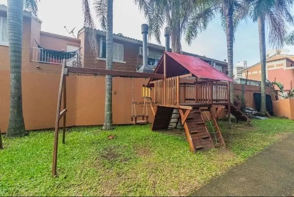 Casa de Condomínio 4 dormitórios no bairro Jardim Itu