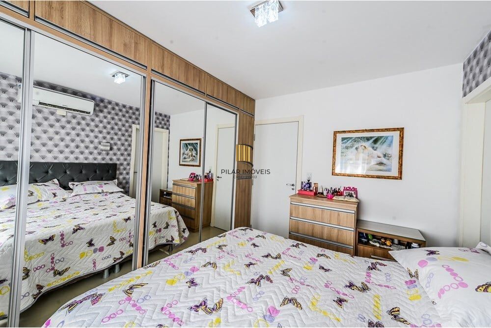 Apartamento 3 dormitórios no bairro Camaquã
