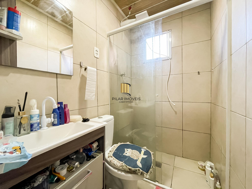 Casa 2 dormitórios no bairro Hípica