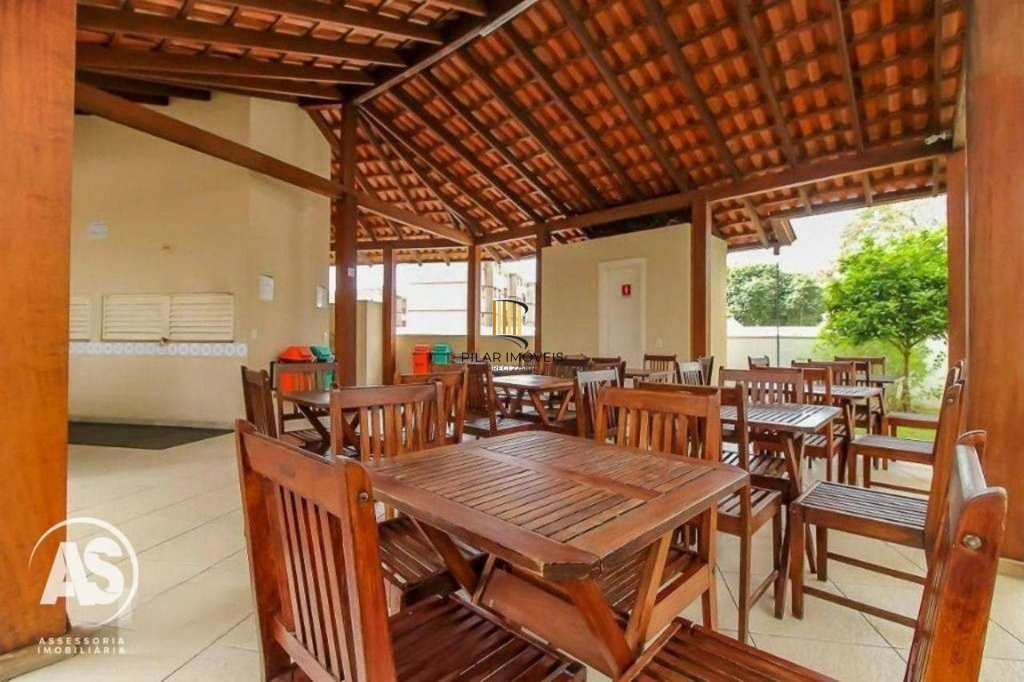 Apartamento 2 dormitórios no bairro Vila Ipiranga