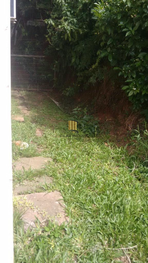 Casa 3 dormitórios no bairro Teresópolis