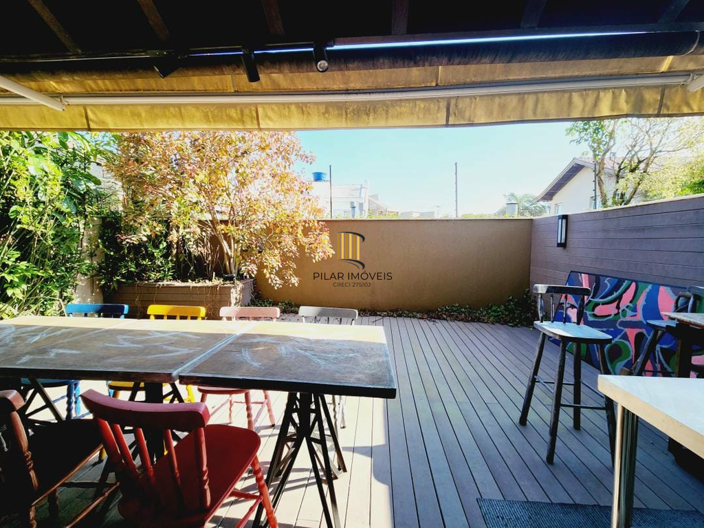 Casa 4 dormitórios no bairro Chácara das Pedras