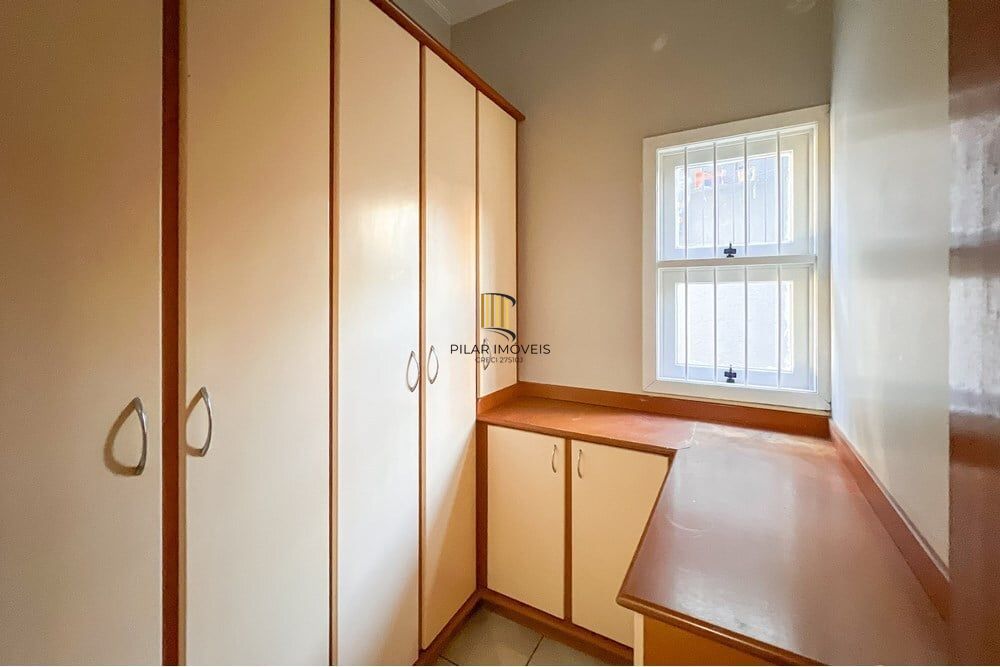 Apartamento 4 dormitórios no bairro Igara