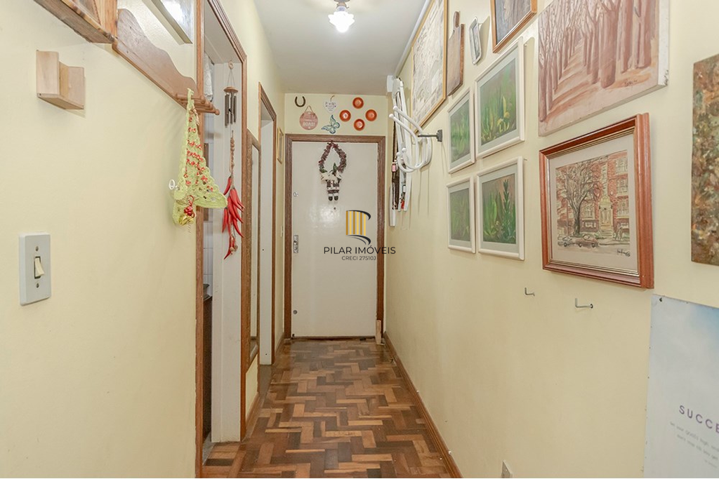 Apartamento 4 dormitórios no bairro Menino Deus