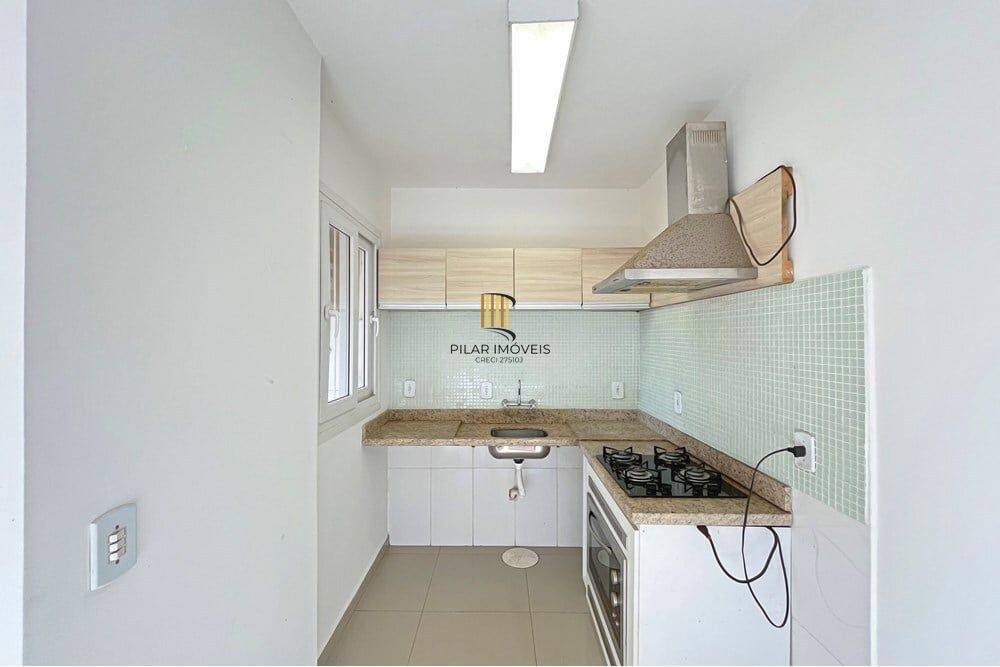 Casa 2 dormitórios no bairro Guarujá