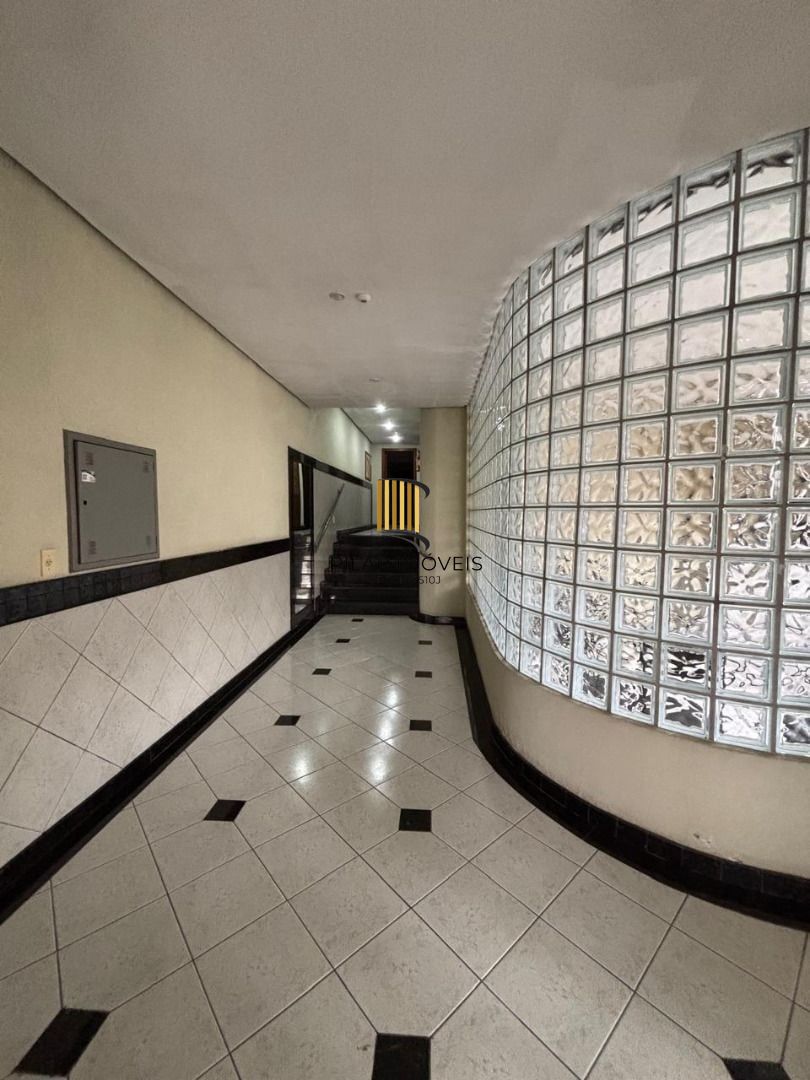 Apartamento 2 dormitórios no bairro Santana