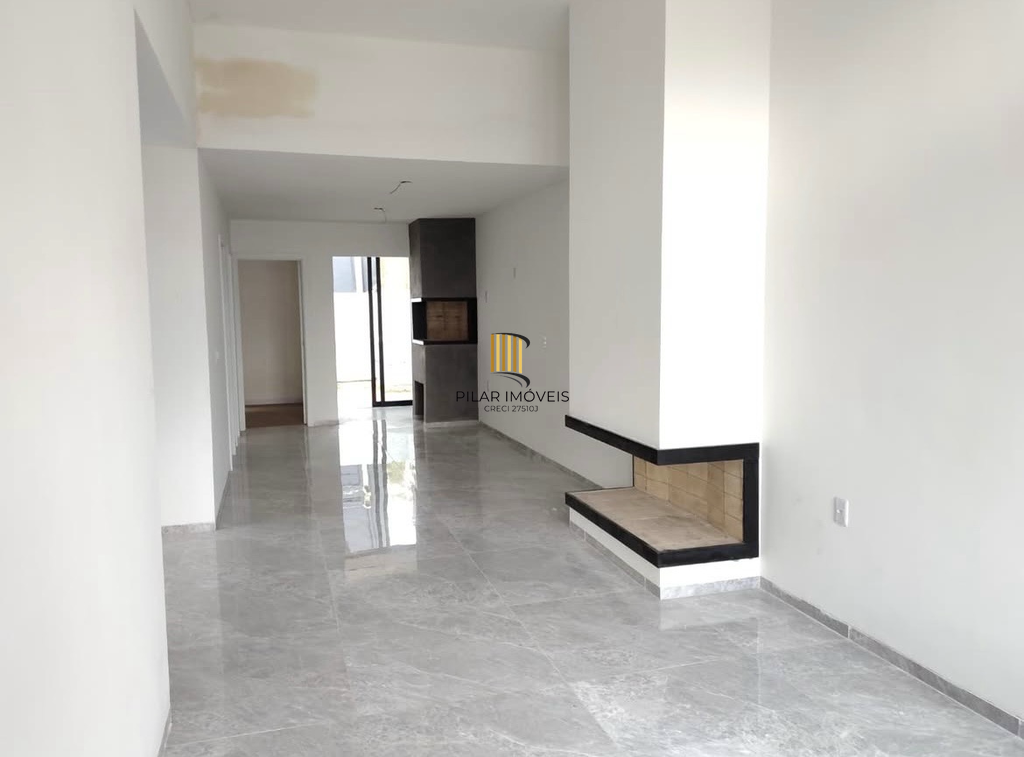 Casa 3 dormitórios no bairro Hípica